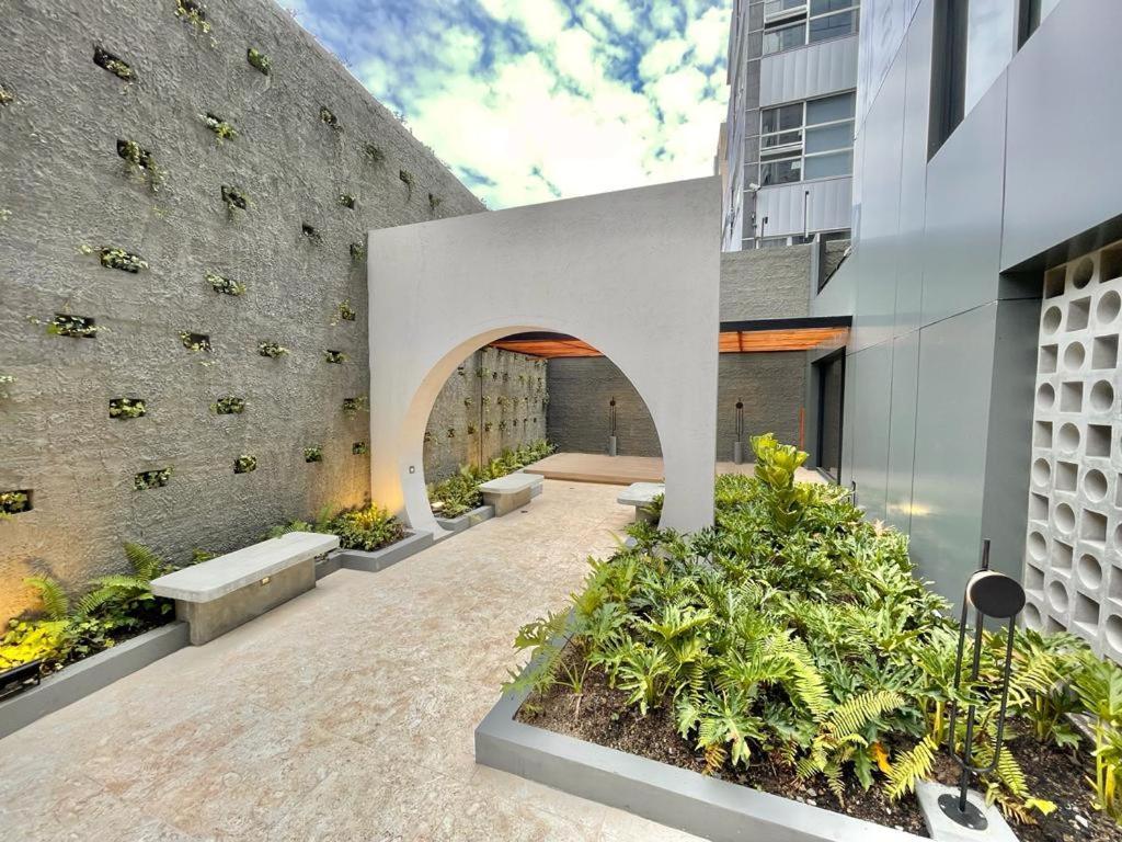 Icon 100 Luxury Apartasuites Bogota Exterior photo